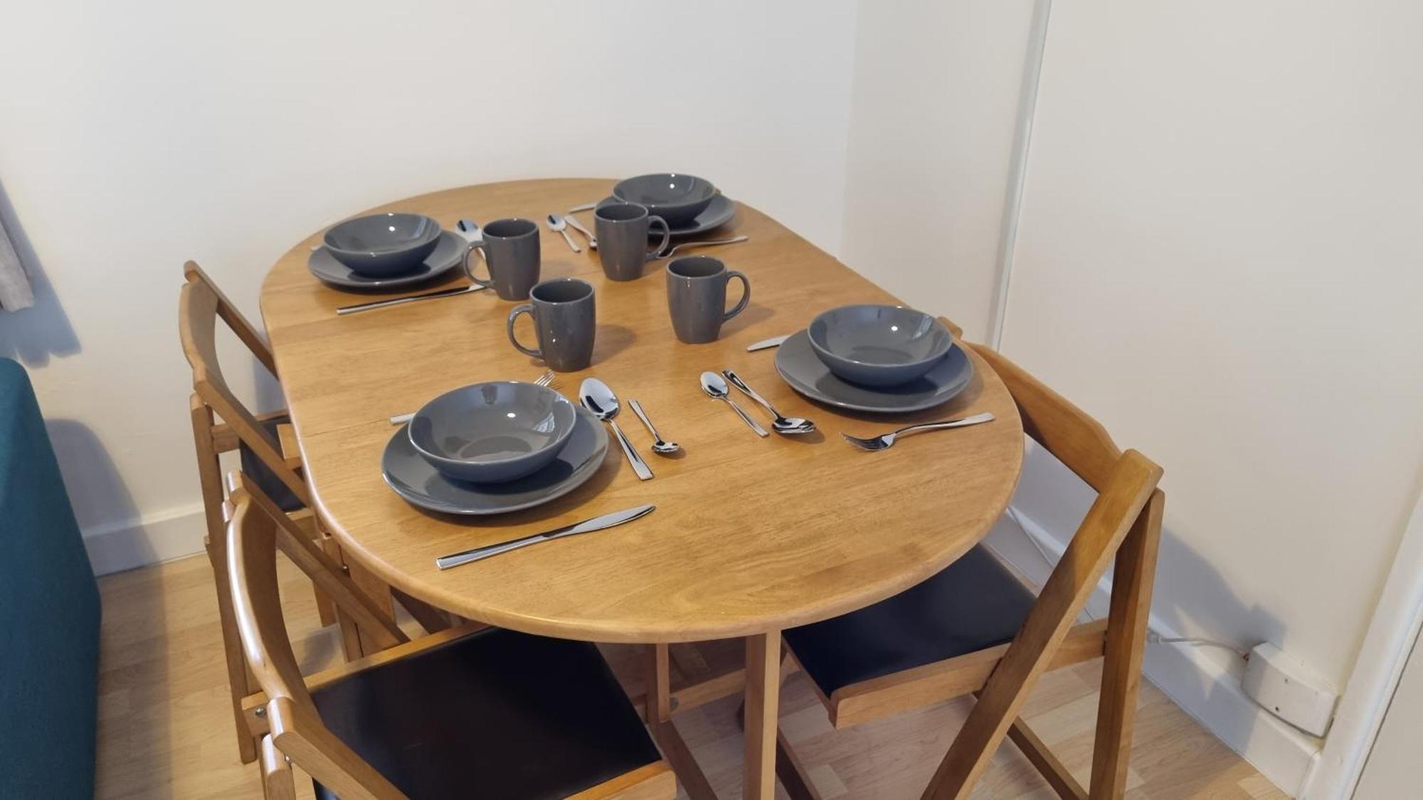 פורטסמות' Southsea Escape - Coastal Holiday Apartment - 2 Double Bedrooms מראה חיצוני תמונה
