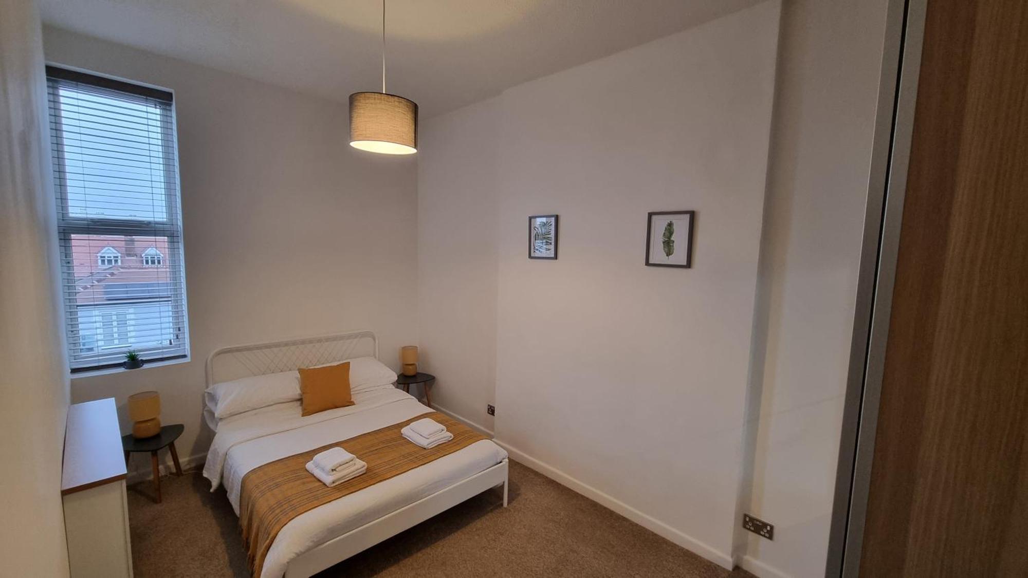 פורטסמות' Southsea Escape - Coastal Holiday Apartment - 2 Double Bedrooms מראה חיצוני תמונה